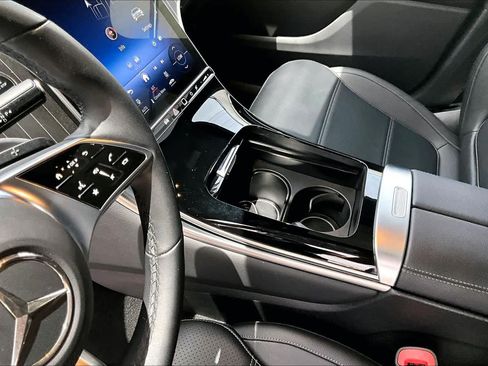 Certified 2024 Mercedes-Benz GLC 300 4MATIC image 17