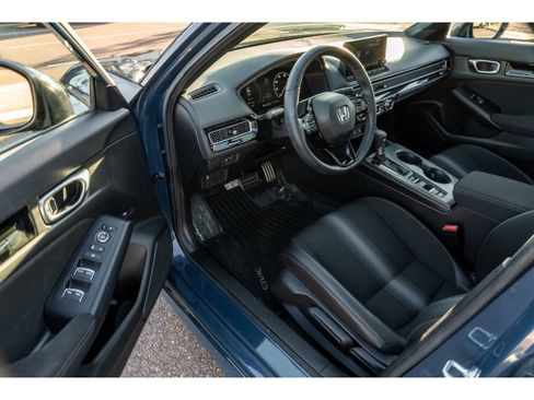 Used 2025 Honda Civic Sport image 10