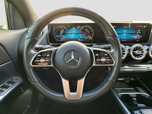 Used 2021 Mercedes-Benz GLA 250 image 11