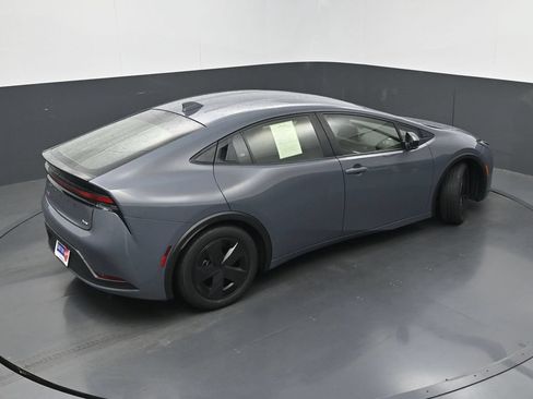 Used 2023 Toyota Prius LE FWD image 33