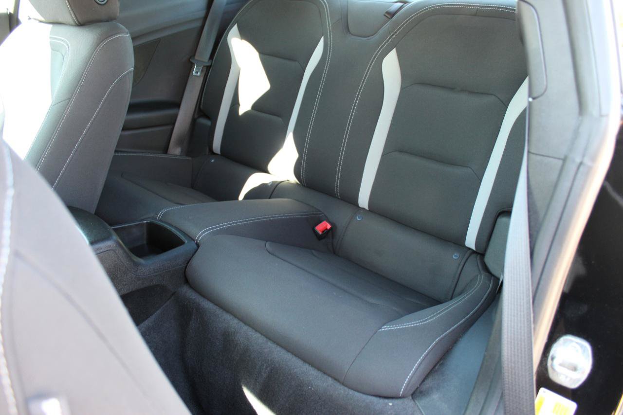 Used 2020 Chevrolet Camaro LT RWD image 13