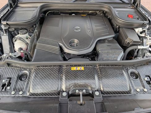 New 2026 Mercedes-Benz GLS 450 4MATIC image 34