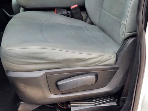 Used 2018 RAM 2500 SLT image 22