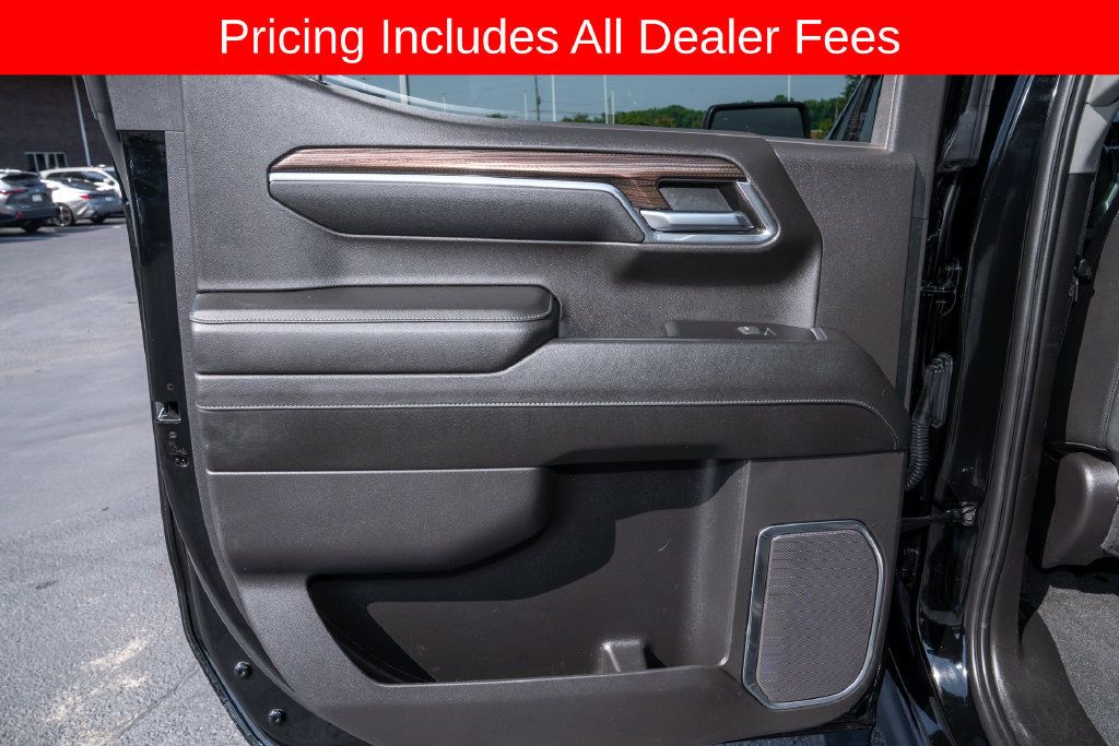 Used 2024 Chevrolet Silverado 1500 LT Trail Boss w/ LT Trail Boss Premium Package AWD/4WD image 11