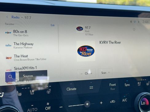 Used 2025 Lexus RX 350 w/ Convenience Package AWD/4WD image 18
