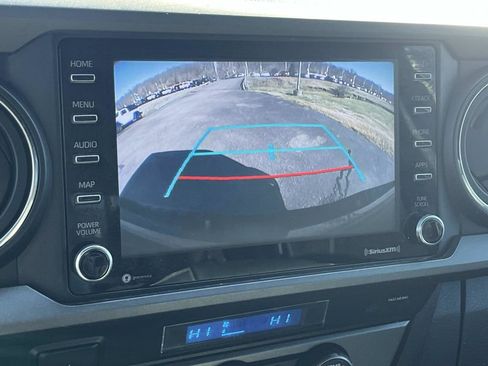 Used 2021 Toyota Tacoma TRD Off-Road w/ Technology Package image 32