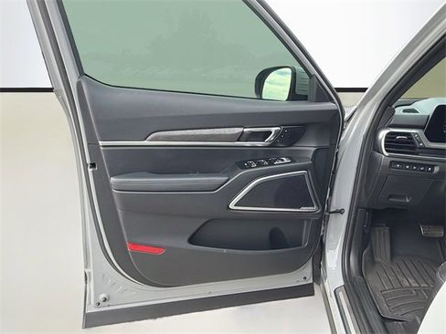 Used 2023 Kia Telluride SX Prestige X-Line image 17