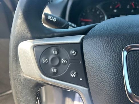 Used 2024 GMC Terrain SLT AWD/4WD image 22