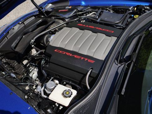 Used 2015 Chevrolet Corvette Stingray Coupe w/ 2LT Preferred Equipment Group RWD image 14