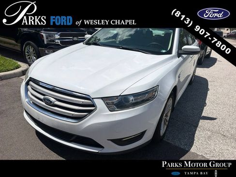 Used 2015 Ford Taurus SEL w/ Equipment Group 201A FWD image 3