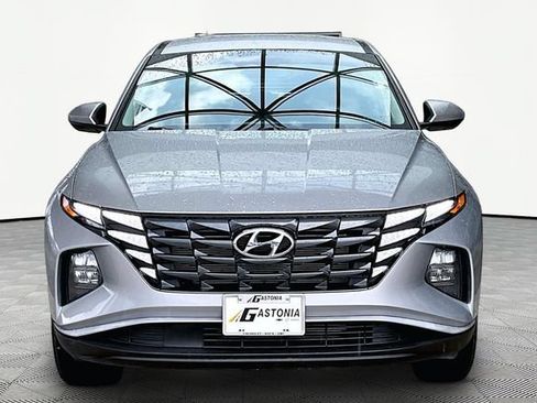 Used 2023 Hyundai Tucson SE AWD/4WD image 2