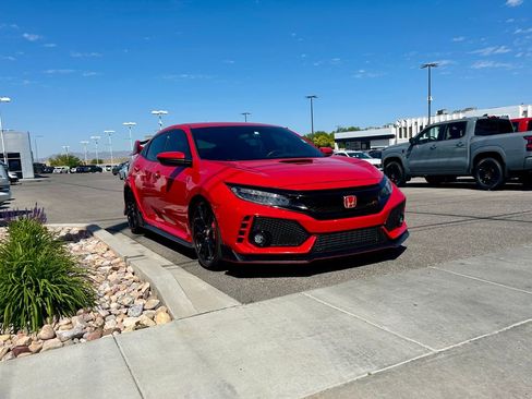 Used 2019 Honda Civic Type R image 3