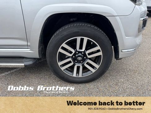 Used 2018 Toyota 4Runner Limited AWD/4WD image 10