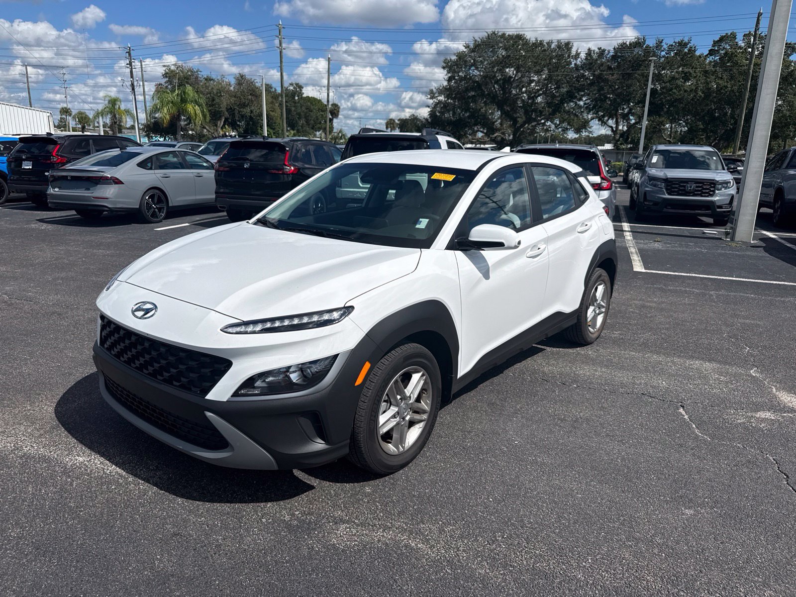 Used 2018 Hyundai Elantra SE FWD image 3