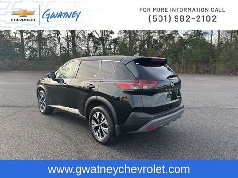 Used 2023 Nissan Rogue SV image 7