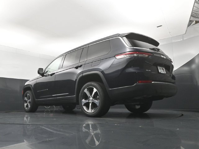 Used 2023 Jeep Grand Cherokee L Limited w/ Luxury Tech Group II AWD/4WD image 22