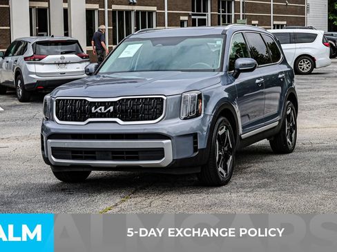 Used 2023 Kia Telluride EX w/ EX Captain's Chair Package AWD/4WD image 4