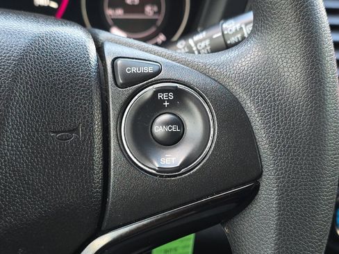 Used 2016 Honda HR-V LX image 30