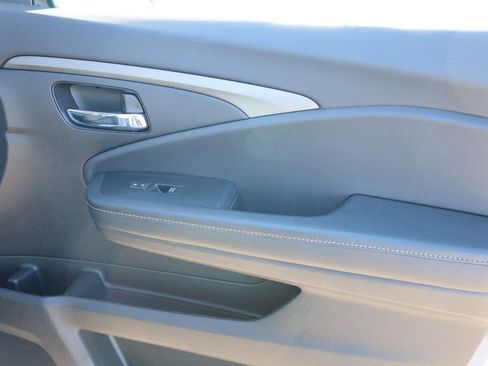 Used 2023 Honda Ridgeline RTL-E image 35