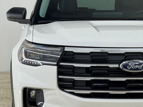 New 2026 Ford Explorer Active w/ Active Comfort Package image 11