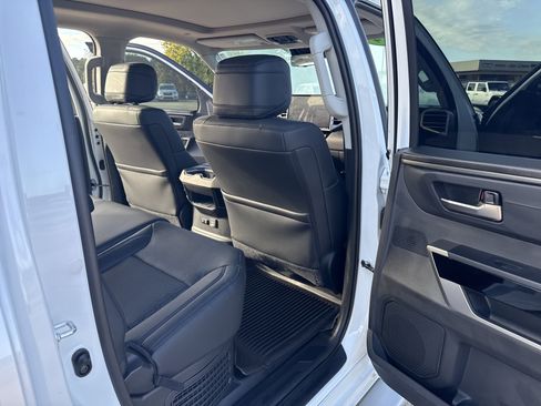 Used 2024 Toyota Tundra Limited image 43
