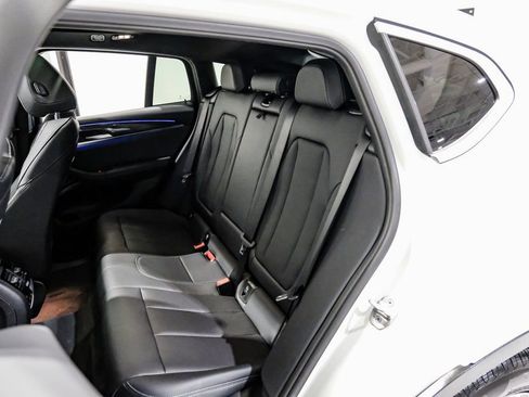 Used 2023 BMW X4 xDrive30i w/ Convenience Package image 38