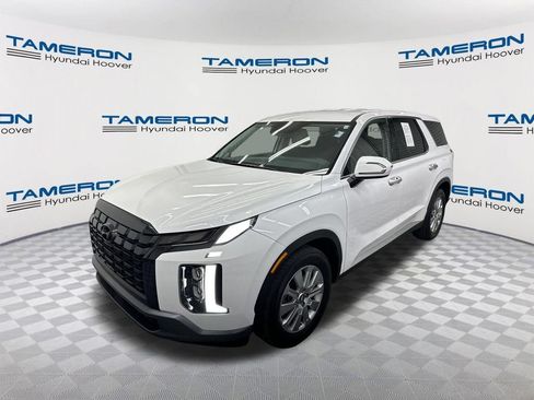 Used 2025 Hyundai Palisade SE FWD image 1
