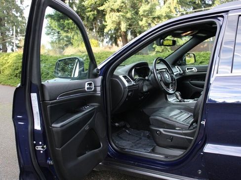 Used 2018 Jeep Grand Cherokee Limited image 5