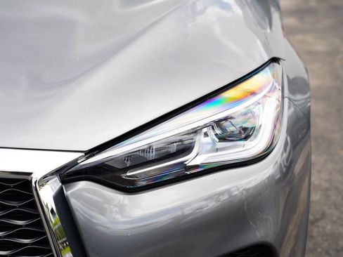 Used 2023 INFINITI QX50 Luxe FWD image 4