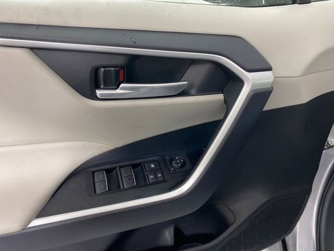 New 2025 Toyota RAV4 XLE image 11