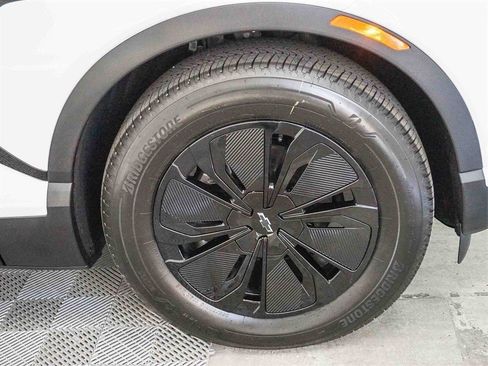 New 2026 Chevrolet Blazer EV LT image 11