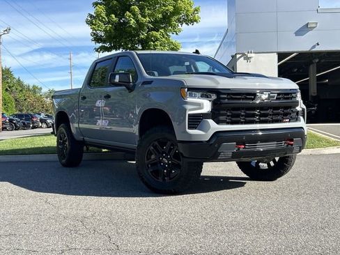 Used 2024 Chevrolet Silverado 1500 LT Trail Boss w/ Convenience Package II AWD/4WD image 1