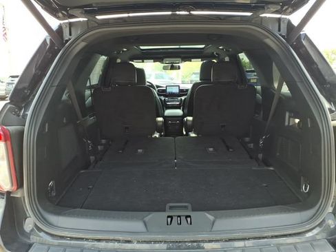 Certified 2024 Ford Explorer ST-Line w/ Class IV Trailer Tow Package AWD/4WD image 8
