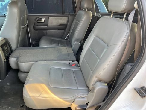 Used 2003 Ford Expedition XLT RWD image 9