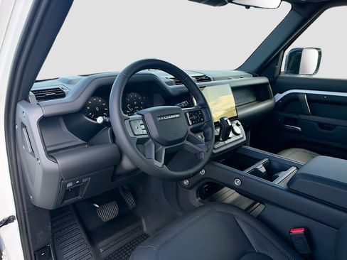 New 2026 Land Rover Defender 110 X-Dynamic SE AWD/4WD image 26