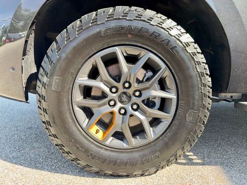 Used 2025 Ford Expedition Tremor AWD/4WD image 35