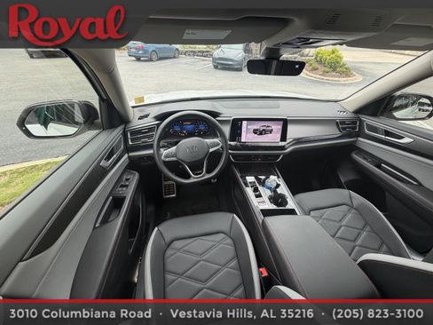 Certified 2026 Volkswagen Atlas Peak Edition AWD/4WD image 12