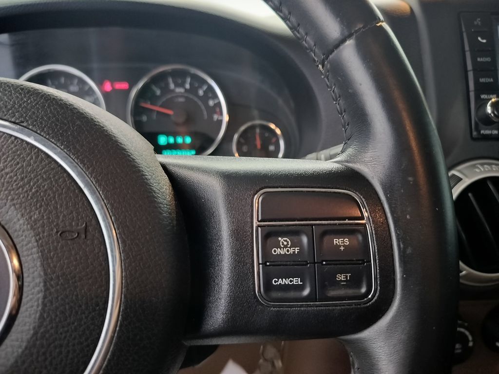 Used 2015 Jeep Wrangler Sahara w/ Connectivity Group AWD/4WD image 12