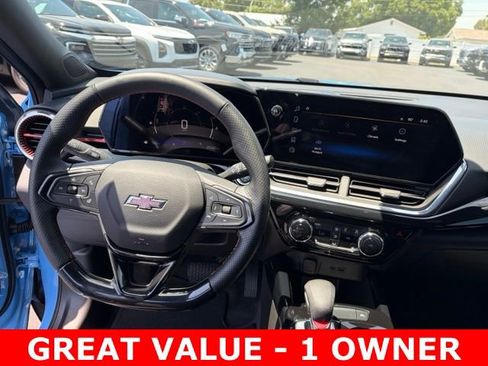 Certified 2024 Chevrolet Trax RS w/ Driver Confidence Package FWD image 17