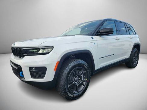 New 2024 Jeep Grand Cherokee Trailhawk image 6