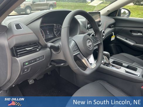 New 2025 Nissan Sentra SR w/ Trunk Package image 6
