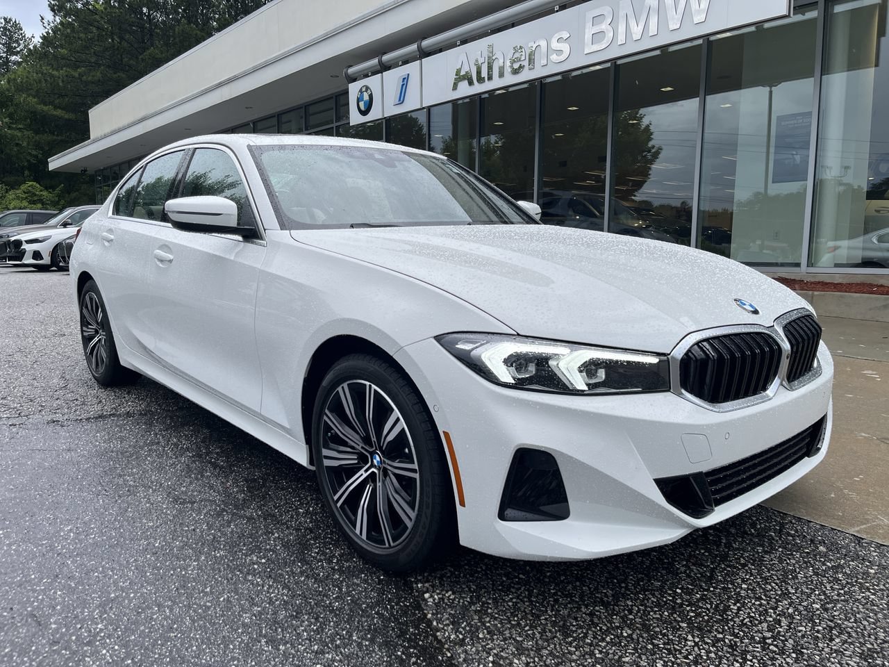 Used 2026 BMW 330i Sedan w/ Premium Package RWD image 2