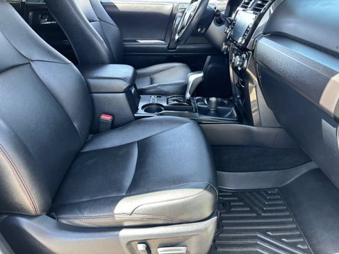 Used 2021 Toyota 4Runner TRD Off-Road Premium w/ Moonroof Package AWD/4WD image 12