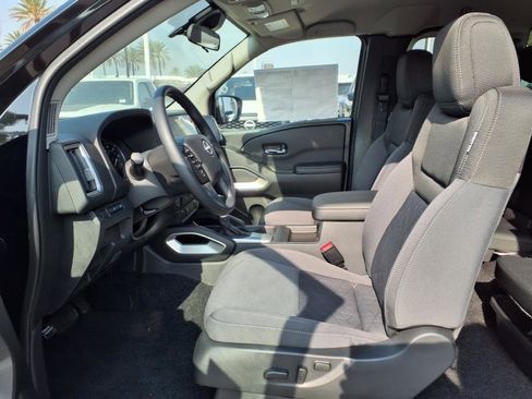 New 2025 Nissan Frontier SV image 8