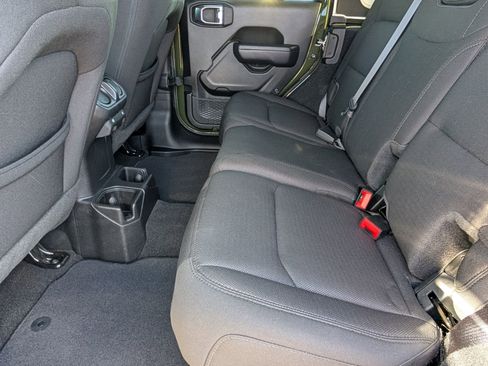 Used 2023 Jeep Wrangler Altitude image 14