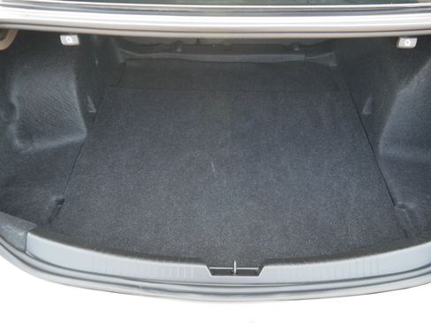 Used 2024 Chevrolet Malibu LT FWD image 18