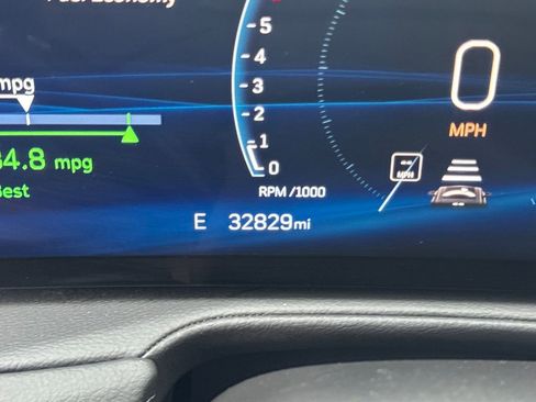 Certified 2025 Cadillac XT4 Premium Luxury image 25