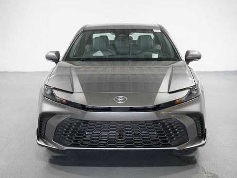 New 2026 Toyota Camry SE image 2