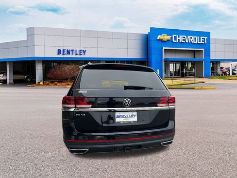 Used 2022 Volkswagen Atlas SE image 4
