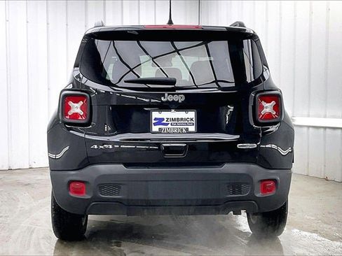 Used 2020 Jeep Renegade Latitude image 4